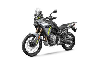 CFMOTO 450MT moottoripyörä